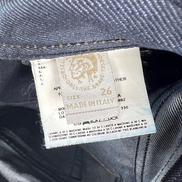 Diesel Viker Mens Jeans Size 26 L30 100% Cotton 100% Cow Leather Patch Dark Wash - Picture 2 of 16